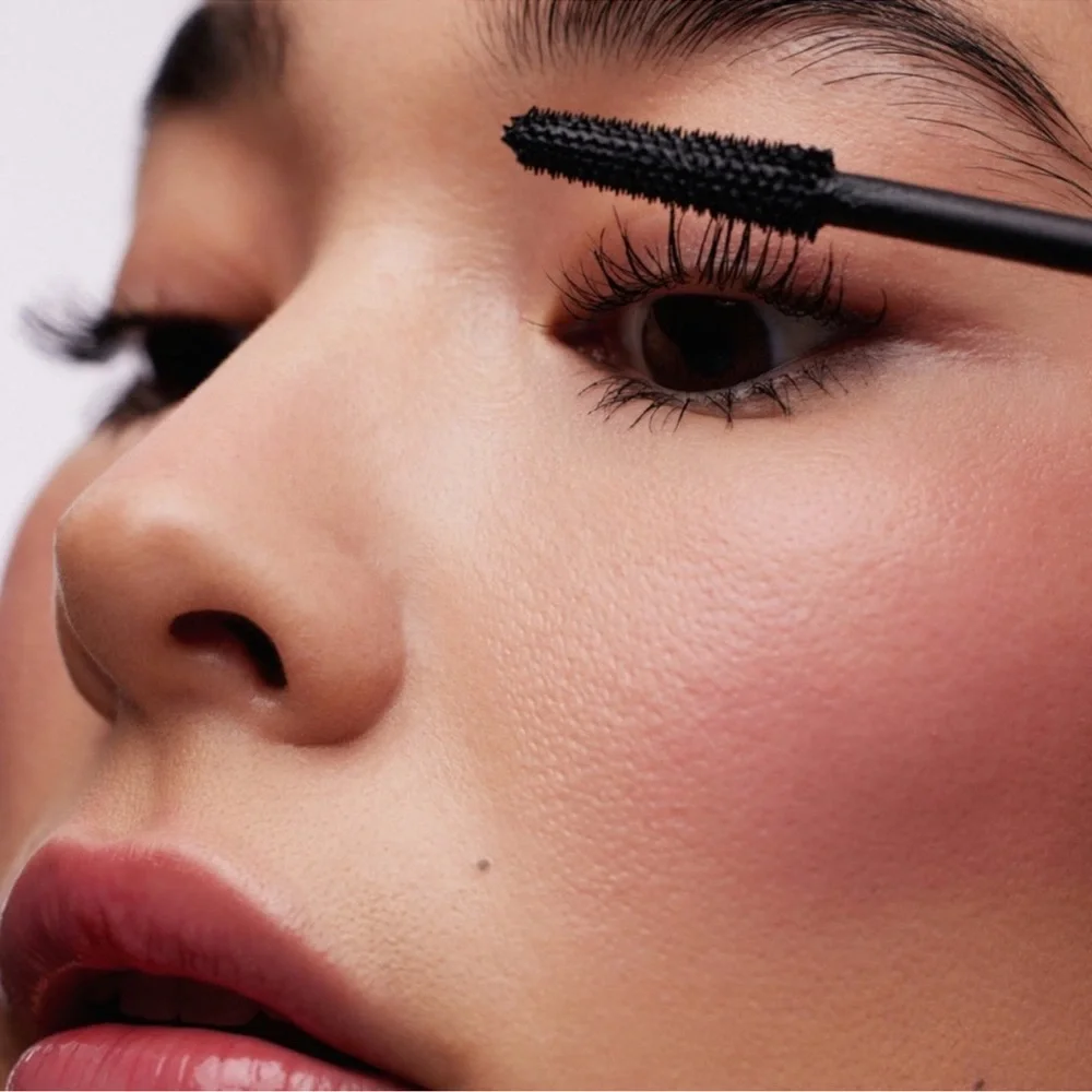 R.E.M. Flourishing Lengthening Mascara